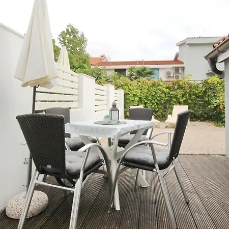 Gemuetliches In Mit Eigener Terrasse By Interhome Baška