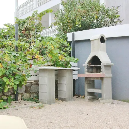Gemuetliches In Mit Eigener Terrasse By Interhome Apartament *