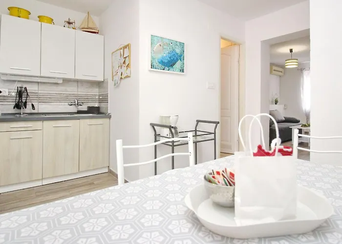 Appartement Gemuetliches In Mit Eigener Terrasse By Interhome Baška